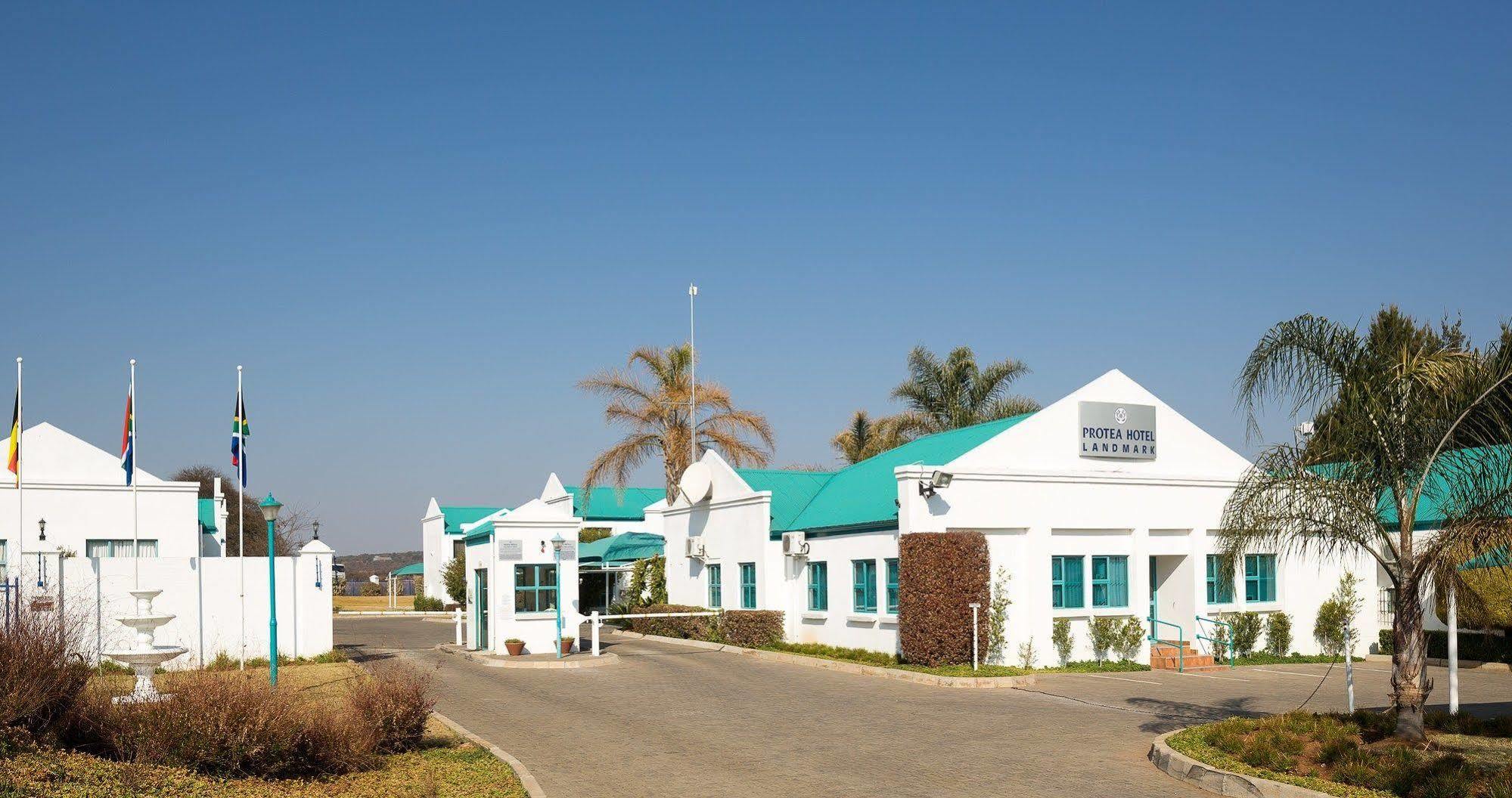Protea Hotel By Marriott Polokwane Landmark Exteriör bild